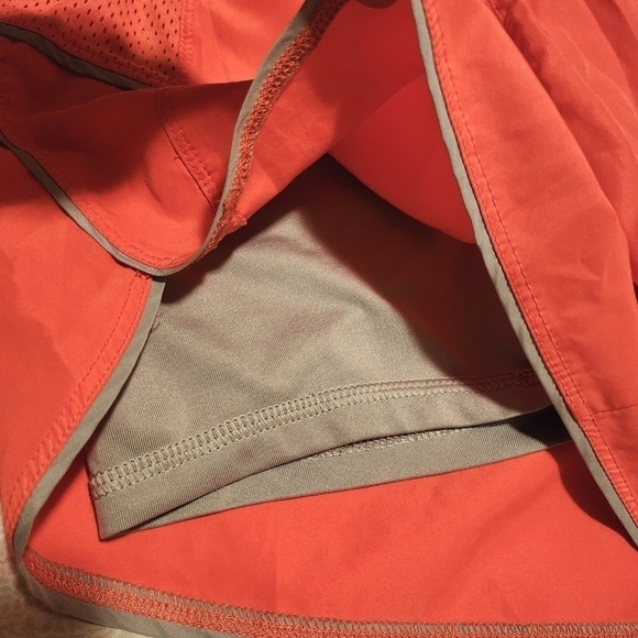 Danskin Now Semi-Fitted Workout Running Shorts Women's XS Light Neon Orange EUC - Picture 4 of 7